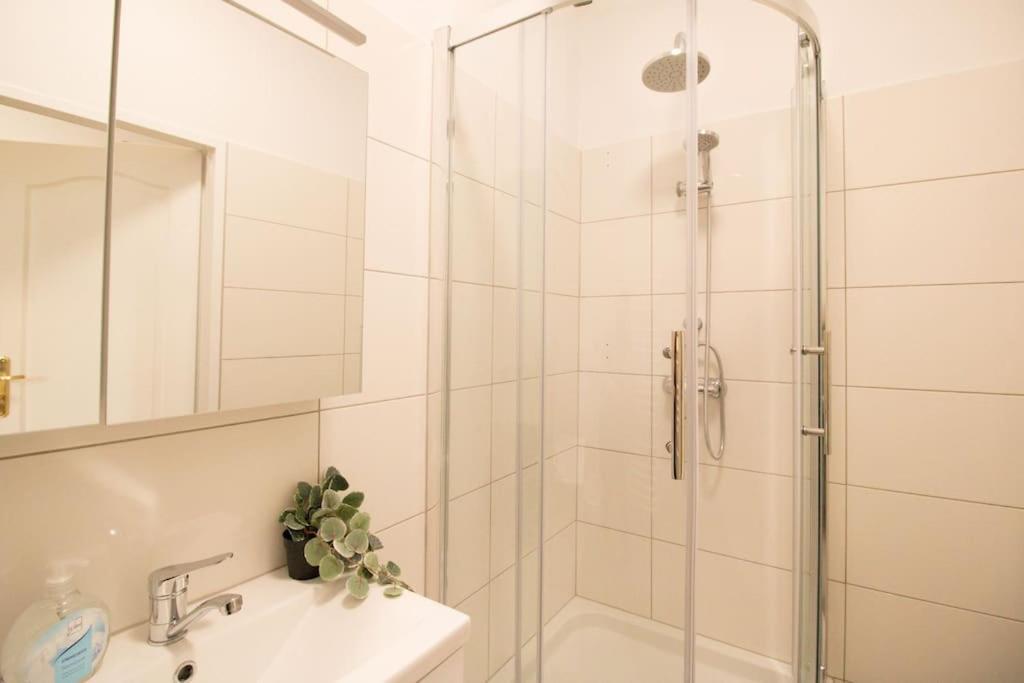 Stilvolle Urbane Auszeit L Lf19 Apartment Wien Ngoại thất bức ảnh